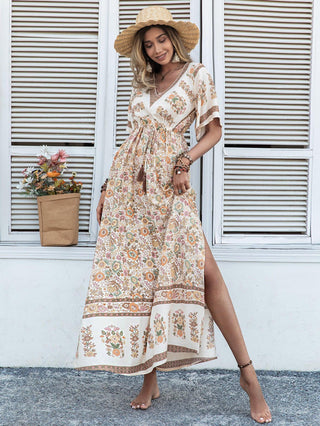 Stylish and Chic Bohemian Summer Floral Dress - IzzySauvage